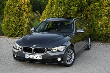 BMW 320d Automat Adaptive Full LED Panorama El.Hak HeadUp Bezwypadkowa