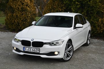 BMW 3 2.0d Sedan Xenon Navi NOWY ROZRZĄD Koła`19 MPakiet Alpejska Biel