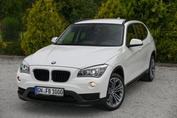 BMW X1 2.0d SportLine Navi Xenon Automat Alpinweiss