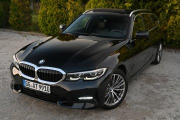 BMW 330i 258KM SportLine Panorama HiFi Skóra Sporty 100% Bezwypadkowa